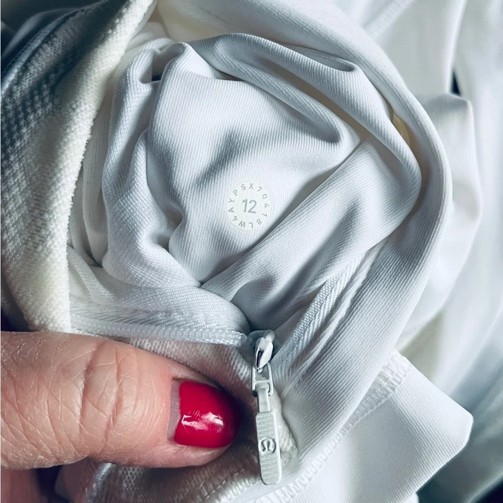 🍒LULULEMON LTD Edit DEFINE Jacket 12 VELVET FLOCKED White/Cream MESH ~ LUXTREME - Picture 5 of 11